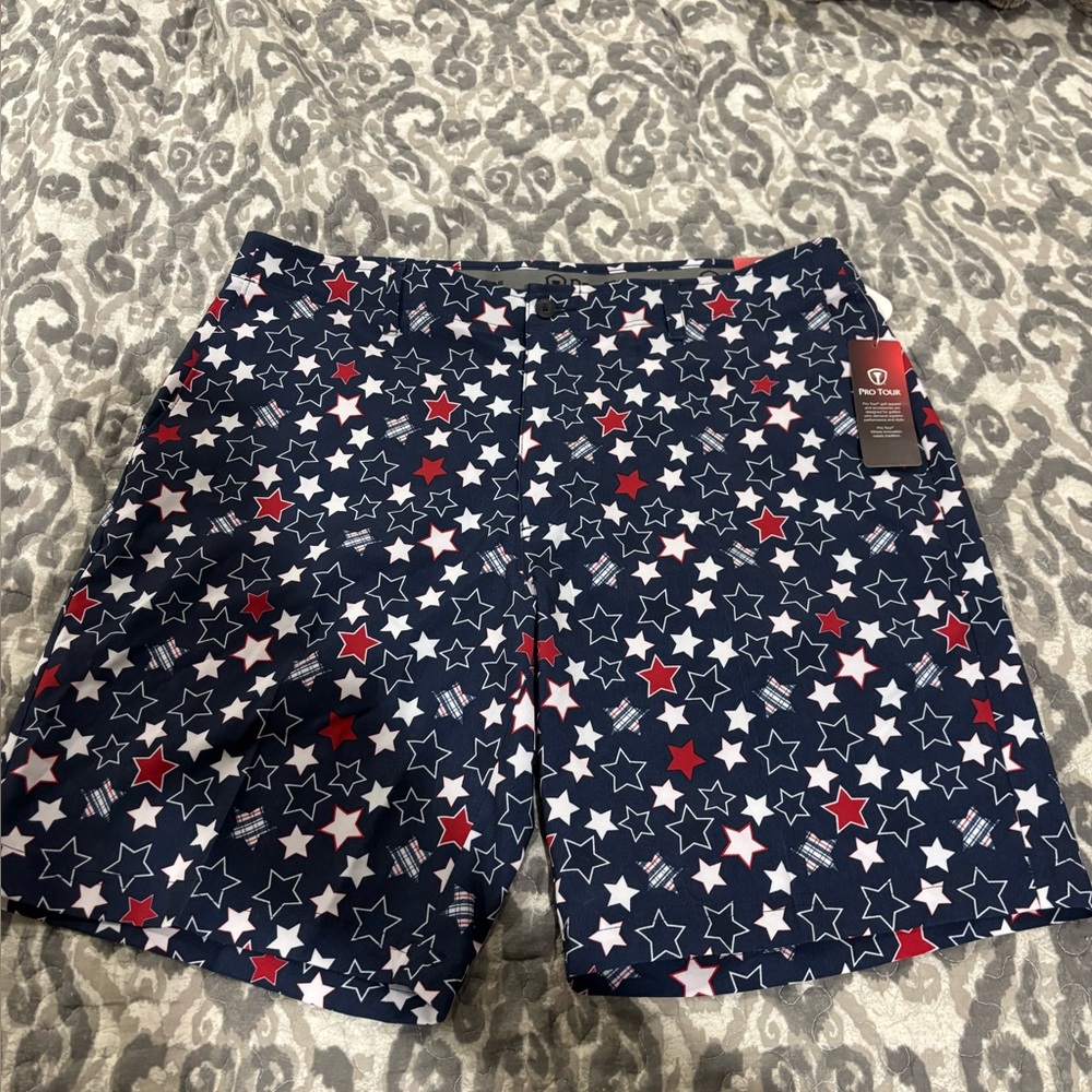 Pro Tour Golf Ultimate Tech Shorts Size 38 Patriotic Red White Blue Stars.